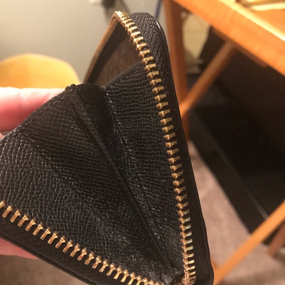 Coach accordion zip around wallet - Picture 3 of 5